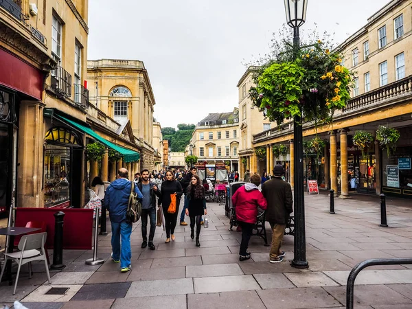 HDR Turistas visitando Bath — Foto de Stock