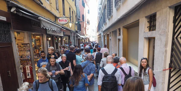 Turistů, kteří navštíví Benátky — Stock fotografie