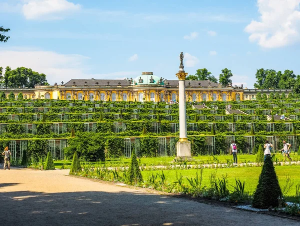 Schloss Sanssouci in Potsdam (HDR) — Stockfoto
