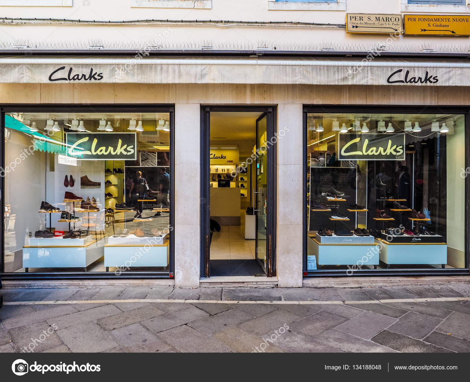 clarks store seattle