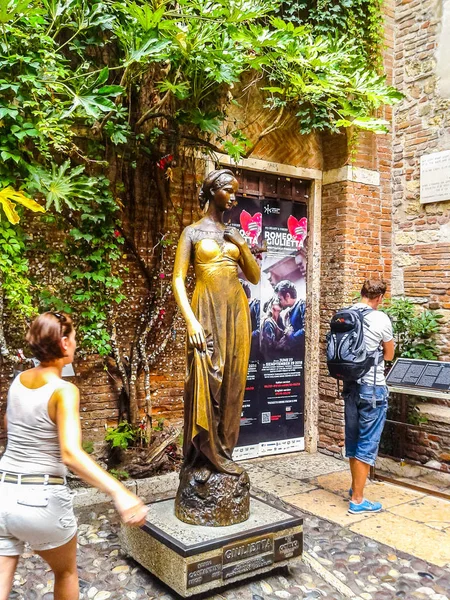 Juliet Verona heykeli HDR — Stok fotoğraf