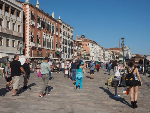 Riva degli Schiavoni Venetsiassa — kuvapankkivalokuva