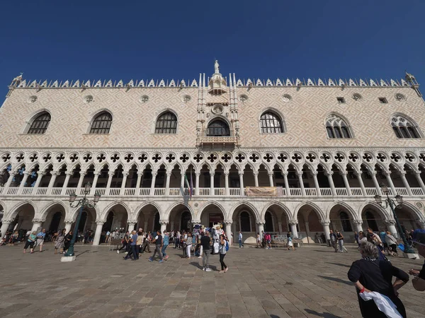 St Mark square in Venetië — Stockfoto