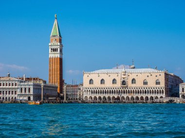 HDR St Mark Meydanı fron Venedik'te San Marco Havzası gördüm