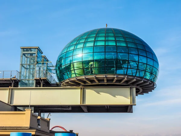 Centro de conferências Lingotto em Turim (HDR ) — Fotografia de Stock