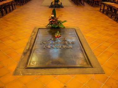Bach mezar (Hdr)