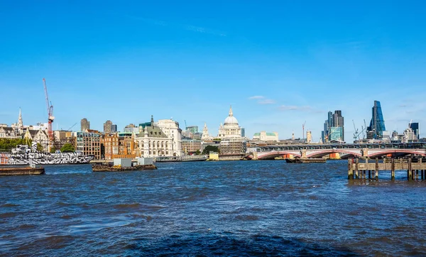 Floden Themsen i London (Hdr) — Stockfoto