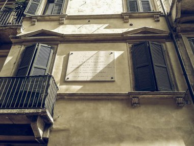 Verona vintage desaturated evde konuya