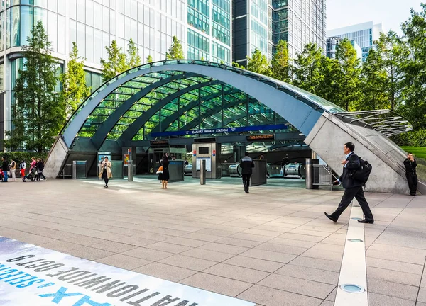 Estación de metro Canary Wharf en Londres (HDR ) — Foto de Stock