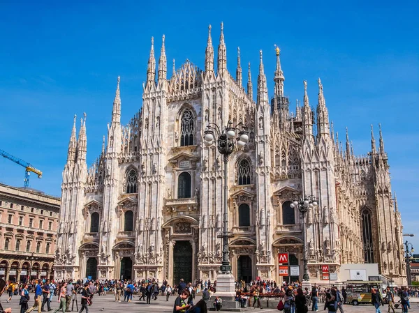 Piazza Duomo Milan (HDR) — Zdjęcie stockowe