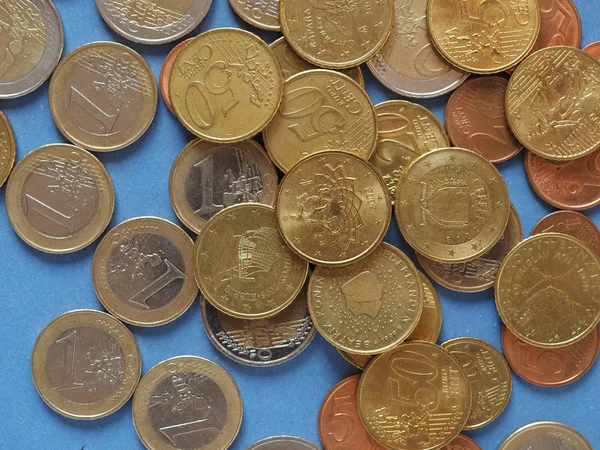 欧洲联盟在蓝色的欧元硬币 — 图库照片