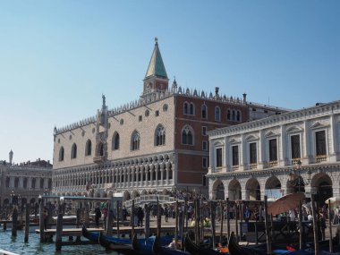 Venedik gelen turist