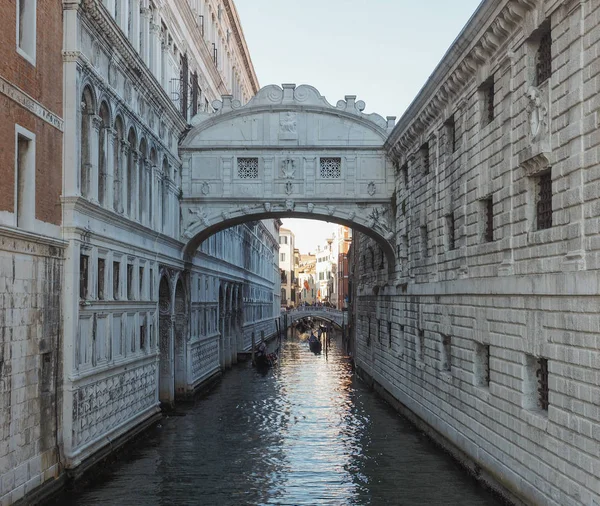 Seufzerbrücke in Venedig — Stockfoto