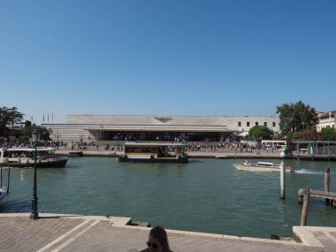 Santa Lucia istasyonu Venedik