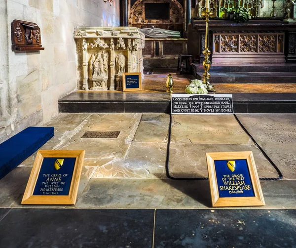 Shakespeare Stratford upon Avon (Hdr mezarda)