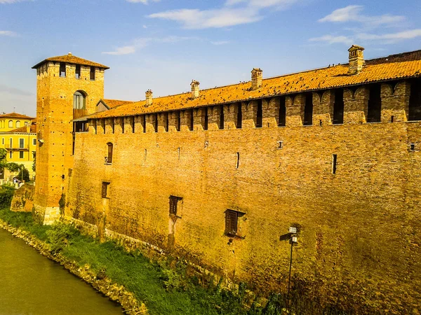 Hdr castelvecchio altes schloss in verona — Stockfoto