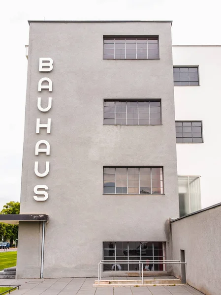 Bauhaus Dessau (HDR) — Stock Photo, Image