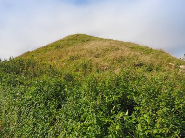 Eski Sarum Kalesi hendek içinde Salisbury