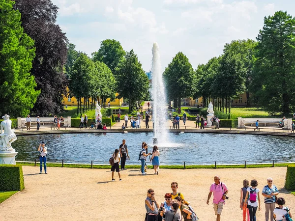 Schloss Sanssouci in Potsdam (HDR) — Stockfoto