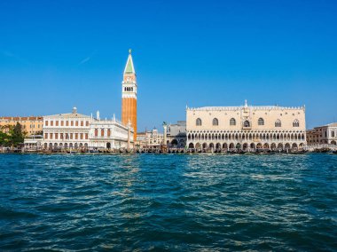 HDR St Mark Meydanı fron Venedik'te San Marco Havzası gördüm