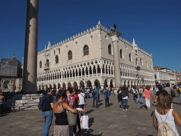 Plaza de San Marcos en Venecia — Foto de Stock