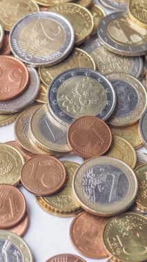 Euro coins - dikey