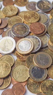 Euro coins - dikey