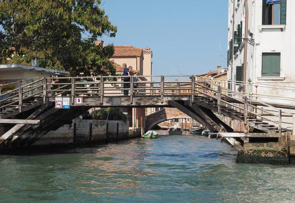 Giudecca-kanalen i Venezia – stockfoto