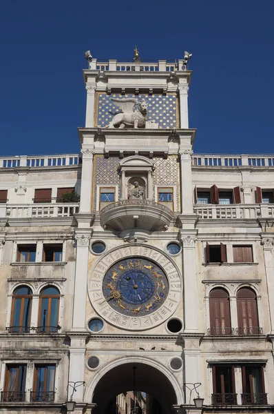 St Mark klokkentoren in Venetië — Stockfoto