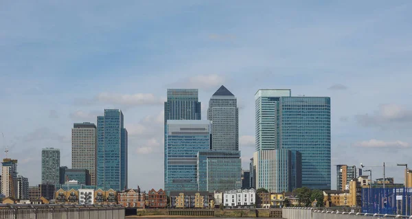 Canary Wharf в Лондоне — стоковое фото