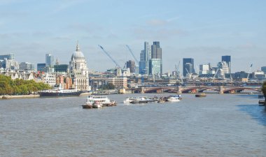 Londra 'da Thames Nehri