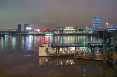 River thames south bank, Londra