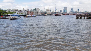 Londra 'da Thames Nehri