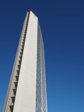 Torre Pirelli en Milán