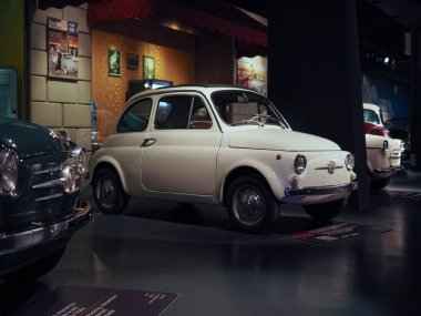 Torino'da araba Müzesi'nde eski arabalar