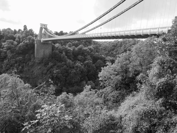 Most Clifton Suspension Bridge w Bristolu w czerni i bieli — Zdjęcie stockowe