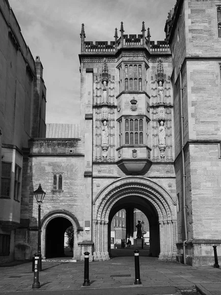 Great Gatehouse (Abbey Gatehouse) a Bristol in bianco e nero — Foto Stock