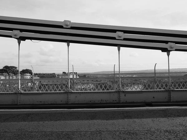 Clifton Suspension Bridge in Bristol in black and white — Stock Photo, Image