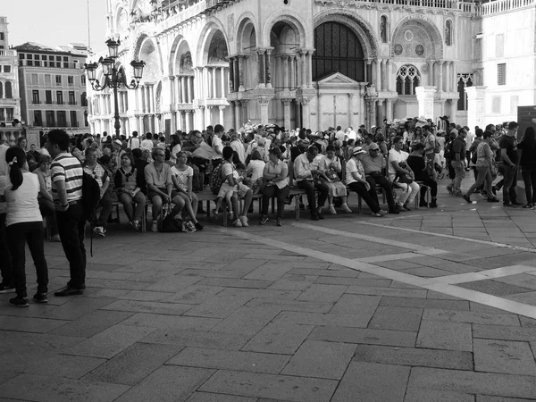 Plac Świętego Marka w Wenecji w czerni i bieli — Zdjęcie stockowe