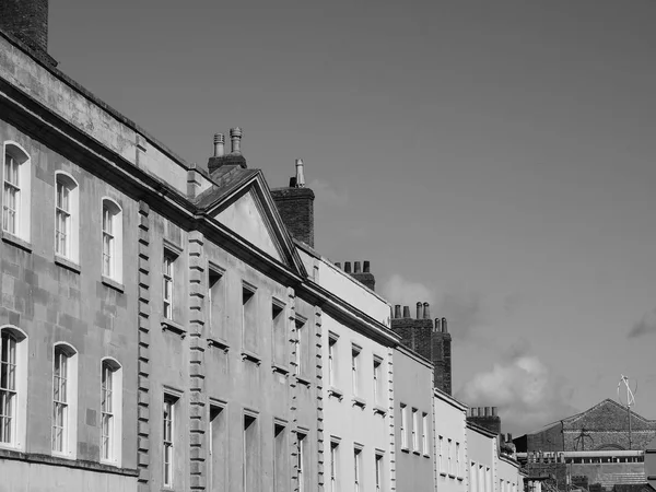 Традиційний британський будинків у чорно-білому — стокове фото