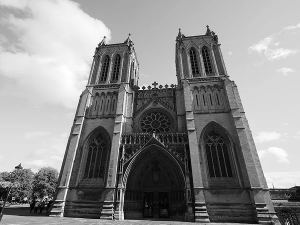 Cathédrale de Bristol à Bristol en noir et blanc — Photo
