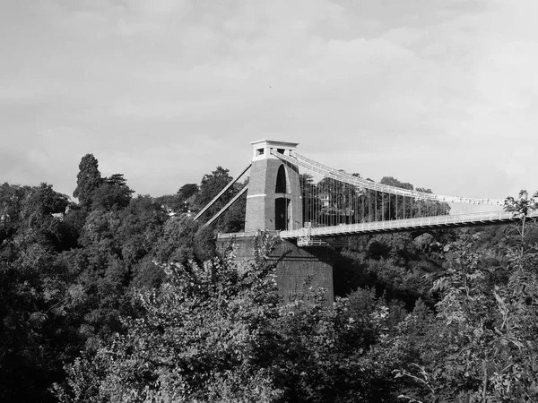 Clifton Suspension Bridge in Bristol in zwart-wit — Stockfoto