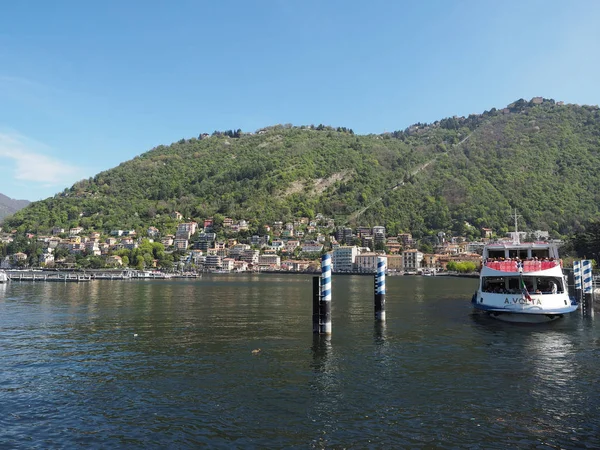 Vista do lago como — Fotografia de Stock