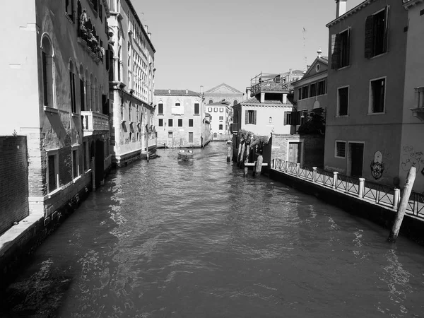 Ansicht von Venedig in schwarz-weiß — Stockfoto