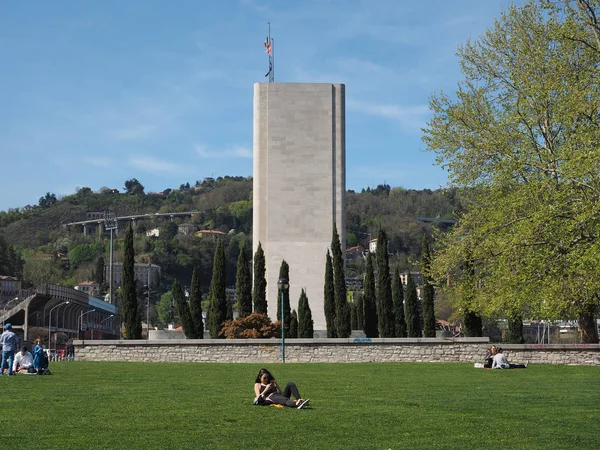 Monumento ai Caduti memoriale di guerra a Como — Foto Stock