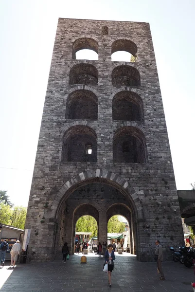De stadspoort Porta Torre in Como — Stockfoto