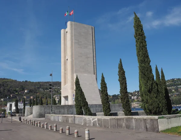 Monumento ai Caduti war memorial in Como — Stock Photo, Image
