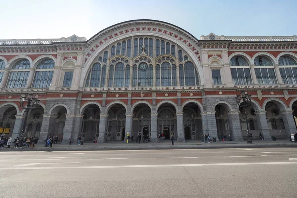 Porta Nuova station i Turin — Stockfoto