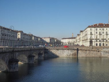 Torino'da nehir Po