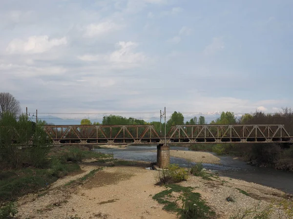 Bro över floden Malone i Brandizzo — Stockfoto